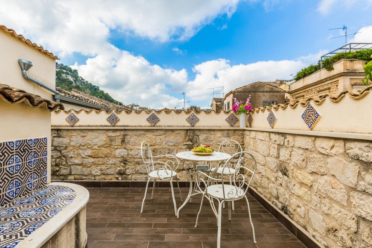 Modica For Family - Rooms And Apartments Kültér fotó