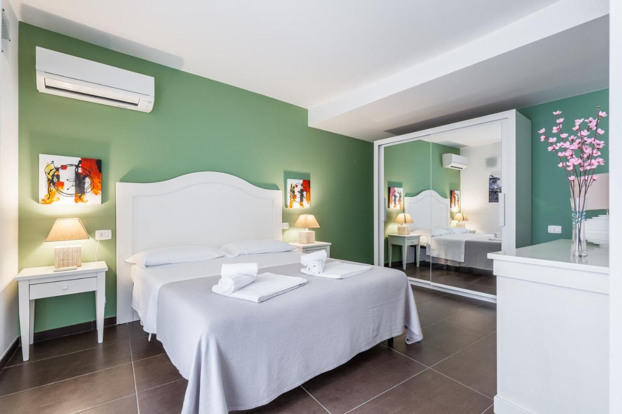 Modica For Family - Rooms And Apartments Kültér fotó